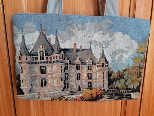 sac, tapisserie recyclée, château d'Azay-le-Rideau, châteaux de la Loire ,création de sac, création textile, modèle unique, recyclage, upcycling