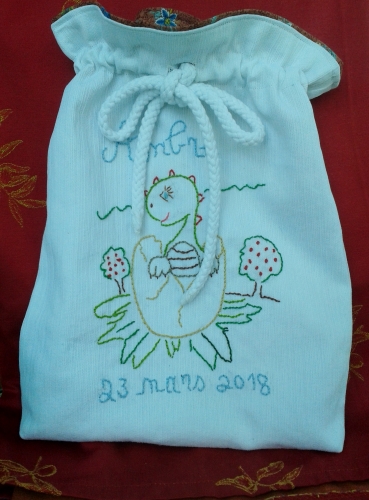 sac de naissance,cadeau de naissance,sac brodé,création textile