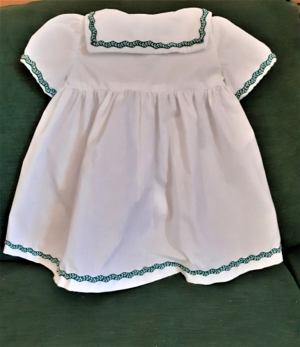 robe de bébé, couture bébé, robe de baptême, patron Burda coton blanc, création textile, 